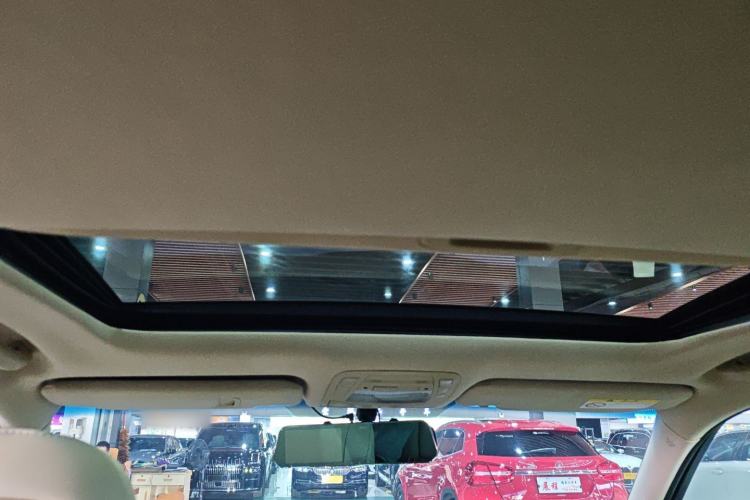 Used Toyota Crown 2015 2.0T Fashion Edition Headliner