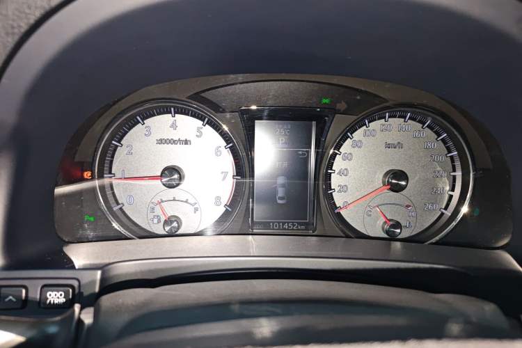 Used Toyota Crown 2015 2.0T Fashion Edition Instrument Cluster
