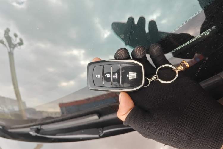 Used Toyota Crown 2015 2.0T Fashion Edition Interior 1