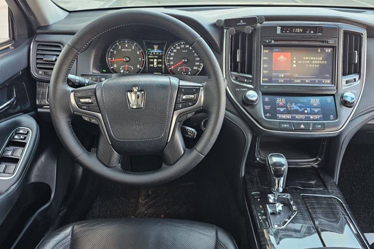 Used Toyota Crown 2015 2.0T Fashion Edition Interior 2