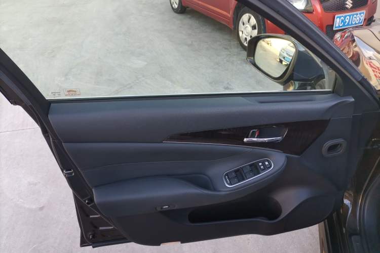 Used Toyota Crown 2015 2.0T Fashion Edition Interior 7