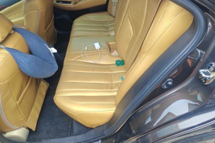 Used Toyota Crown 2015 2.0T Pioneer Edition Left Rear Seat