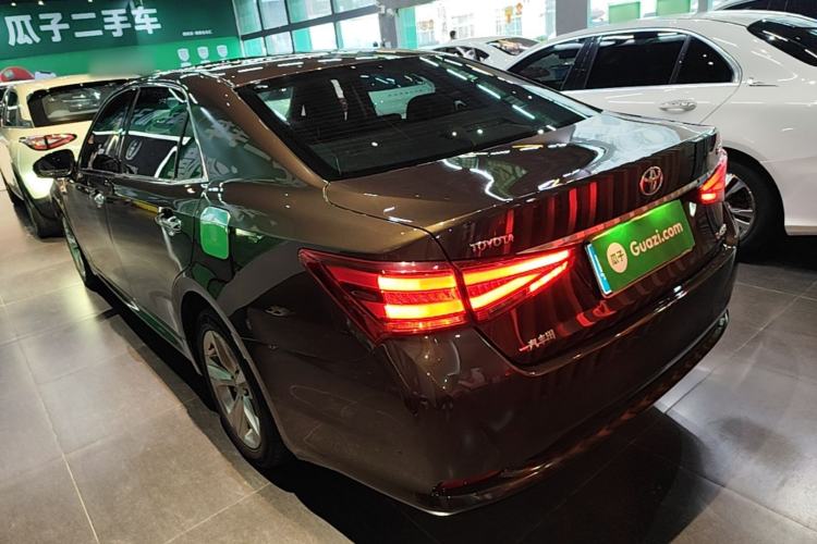 Used Toyota Crown 2015 2.0T Fashion Edition Rear Left 45 Deg