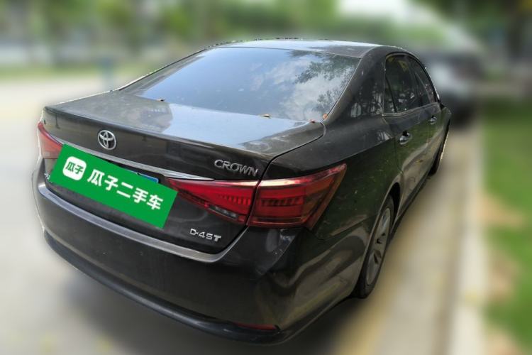 Used Toyota Crown 2015 2.0T Fashion Edition Rear Right 45 Deg