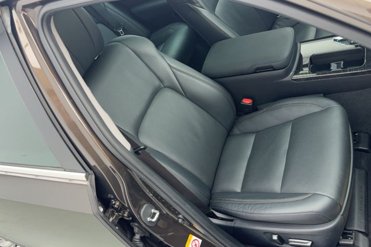 Used Toyota Crown 2015 2.0T Fashion Edition Right Front Seat