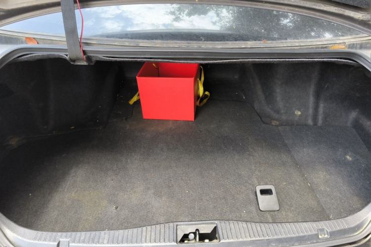 Used Toyota Crown 2015 2.0T Fashion Edition Trunk