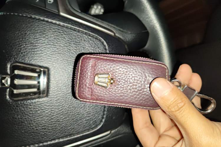 Used Toyota Crown 2015 2.0T Fashion Edition Vehicle Key