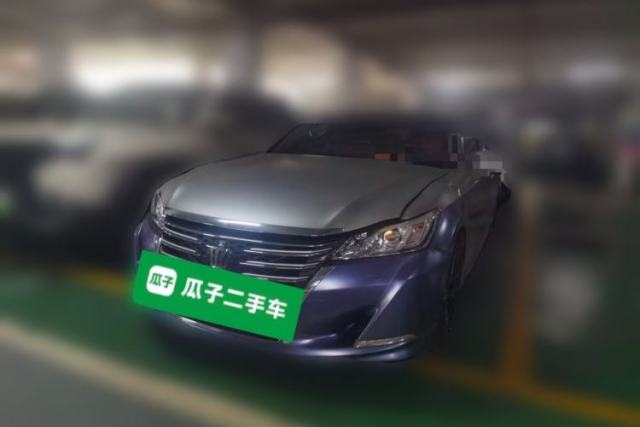 Ojetý Toyota Crown 2015 2.0T Fashion Edition