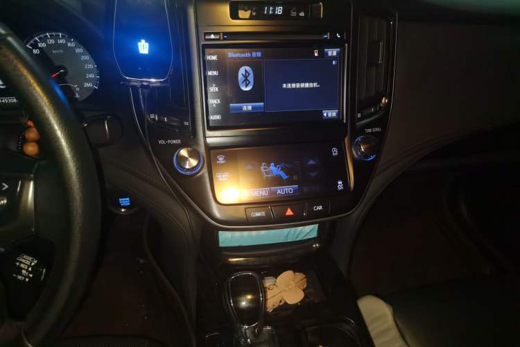 Used Toyota Crown 2015 2.0T Fashion Edition Audio And AC Panel
