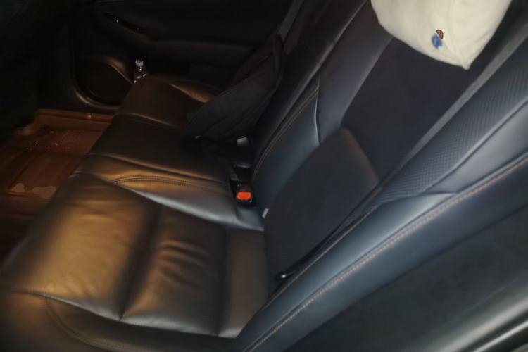 Used Toyota Crown 2015 2.0T Fashion Edition Left Rear Seat
