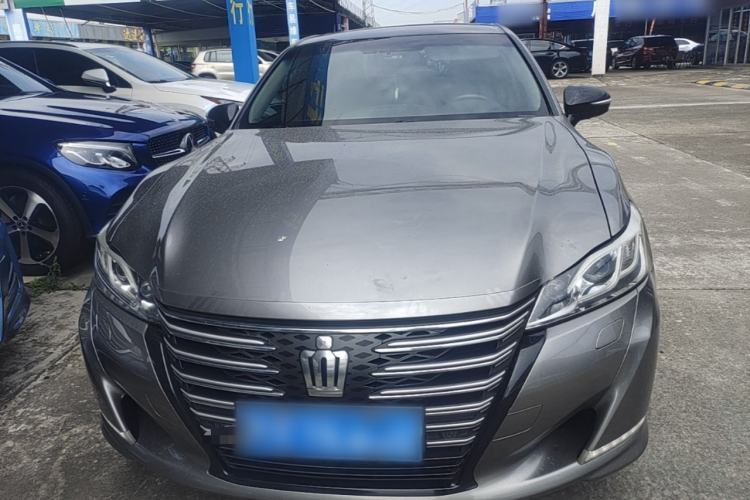 Used Toyota Crown 2015 2.0T Luxury Edition Front
