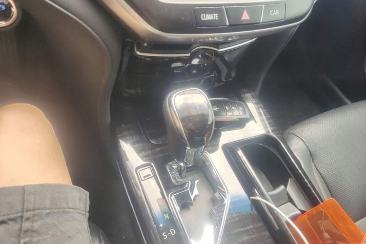 Used Toyota Crown 2015 2.0T Luxury Edition Gear Lever