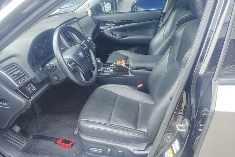Used Toyota Crown 2015 2.0T Luxury Edition Left Front Seat