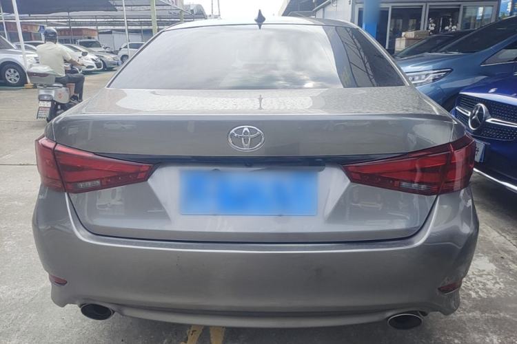 Used Toyota Crown 2015 2.0T Luxury Edition Rear