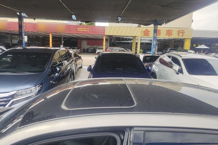 Used Toyota Crown 2015 2.0T Luxury Edition Roof