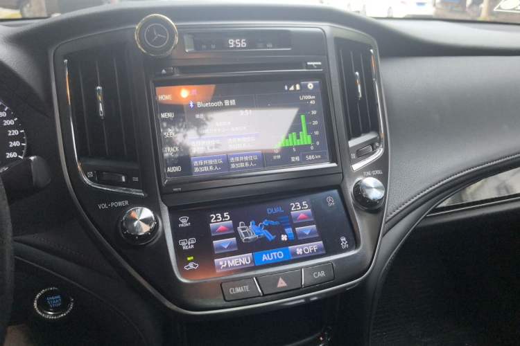 Used Toyota Crown 2015 2.0T Fashion Edition Audio And AC Panel
