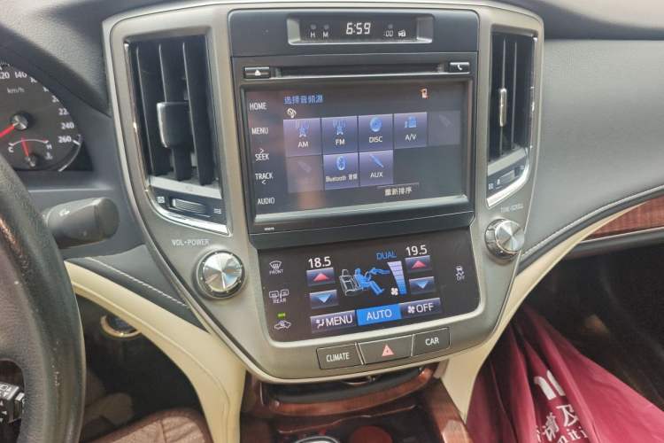 Used Toyota Crown 2015 2.5L Smart Edition Audio And AC Panel
