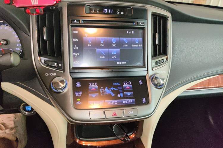 Used Toyota Crown 2015 2.0T Fashion Edition Audio And AC Panel