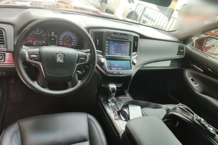 Used Toyota Crown 2015 2.5L Fashion Limited Edition Center Console