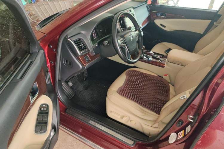 Used Toyota Crown 2015 2.0T Fashion Edition Driver Seat