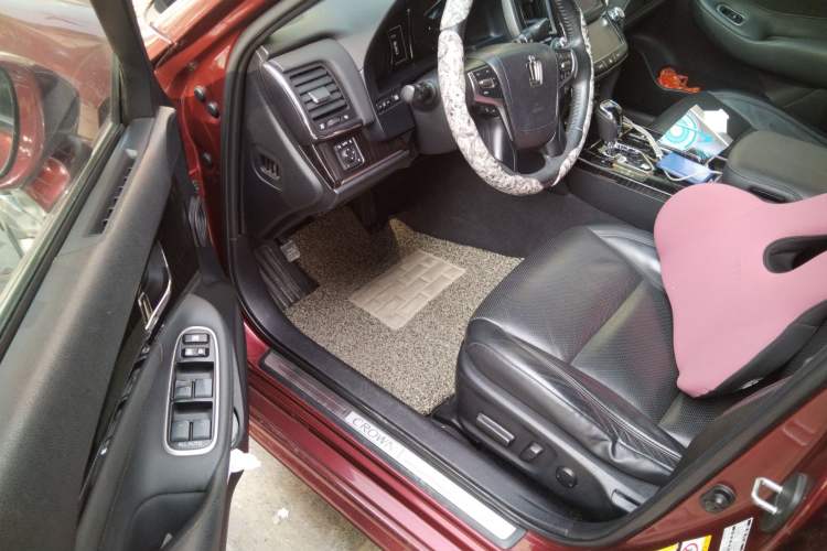 Used Toyota Crown 2015 2.5L Smart Edition Driver Seat
