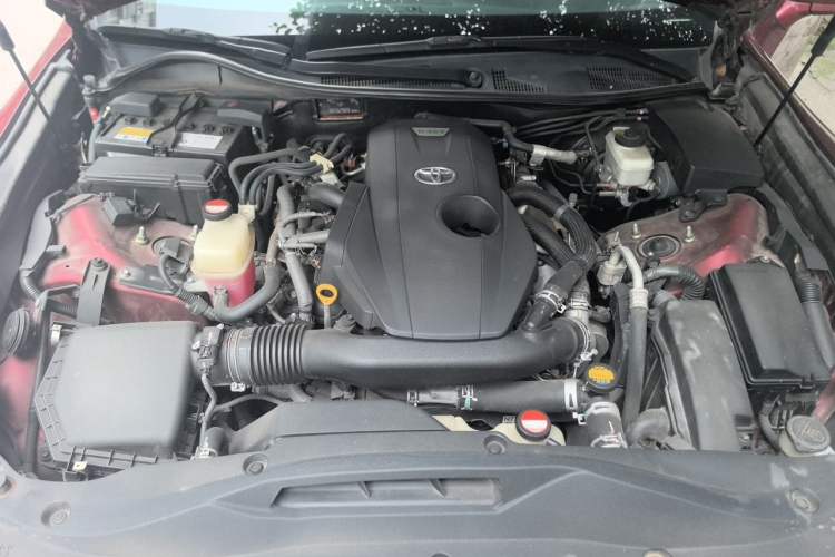Used Toyota Crown 2015 2.0T Fashion Edition Engine Bay