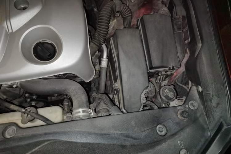 Used Toyota Crown 2015 2.5L Smart Edition Engine Bay Left