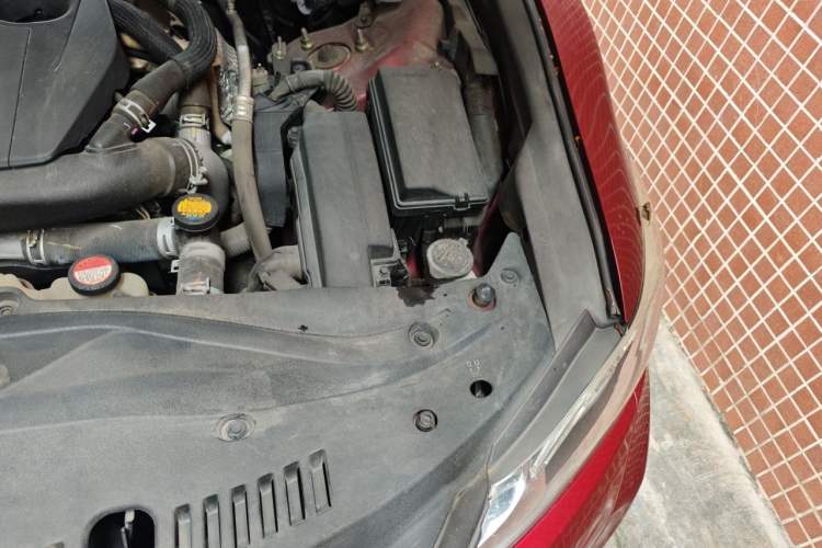 Used Toyota Crown 2015 2.0T Fashion Edition Engine Bay Left