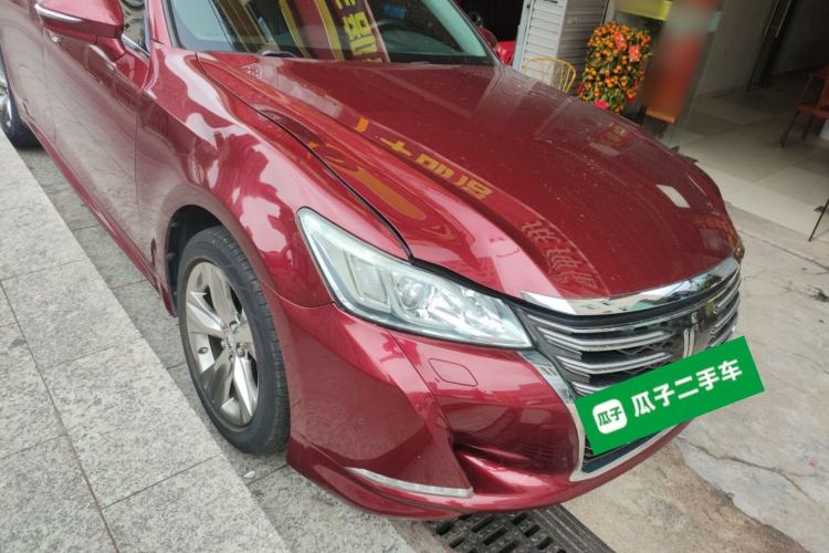 Used Toyota Crown 2015 2.5L Fashion Limited Edition Exterior 1