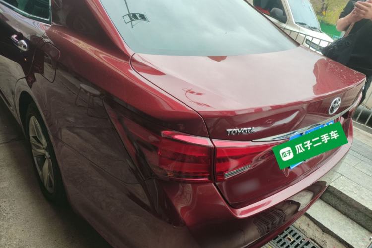 Used Toyota Crown 2015 2.5L Fashion Limited Edition Exterior 2