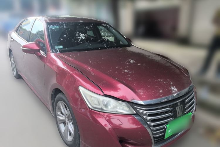 Used Toyota Crown 2015 2.0T Fashion Edition Front Right 45 Deg