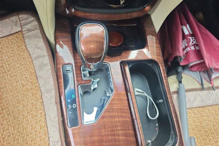 Used Toyota Crown 2015 2.5L Smart Edition Gear Lever