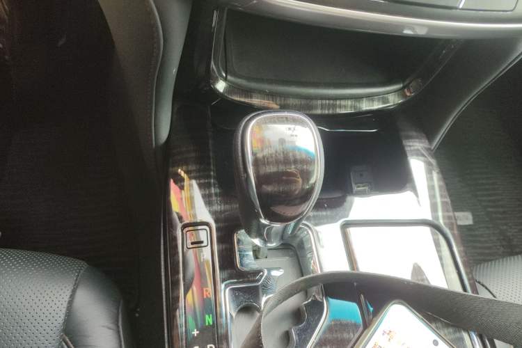 Used Toyota Crown 2015 2.5L Fashion Limited Edition Gear Lever