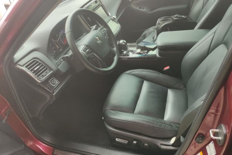 Used Toyota Crown 2015 2.5L Fashion Limited Edition Left Front Seat