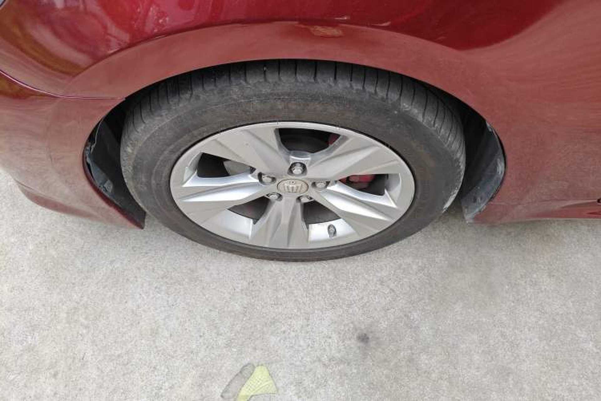 Used Toyota Crown 2015 2.0T Fashion Edition Left Front Wheel Hub