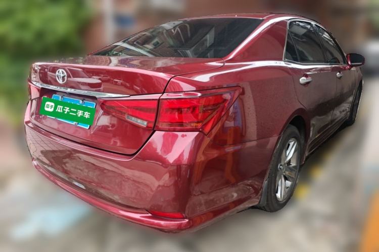 Used Toyota Crown 2015 2.0T Fashion Edition Rear Right 45 Deg