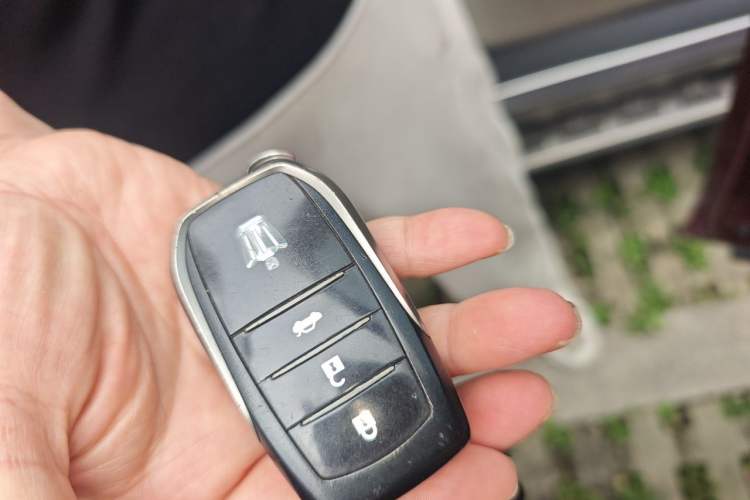 Used Toyota Crown 2015 2.5L Smart Edition Vehicle Key