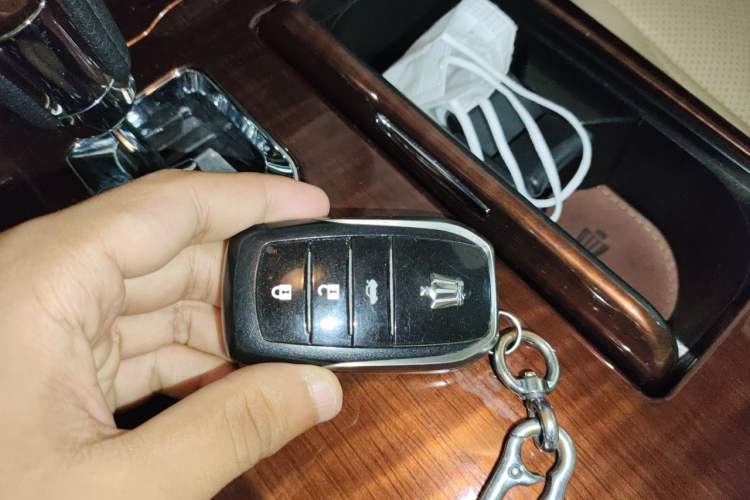 Used Toyota Crown 2015 2.0T Fashion Edition Vehicle Key
