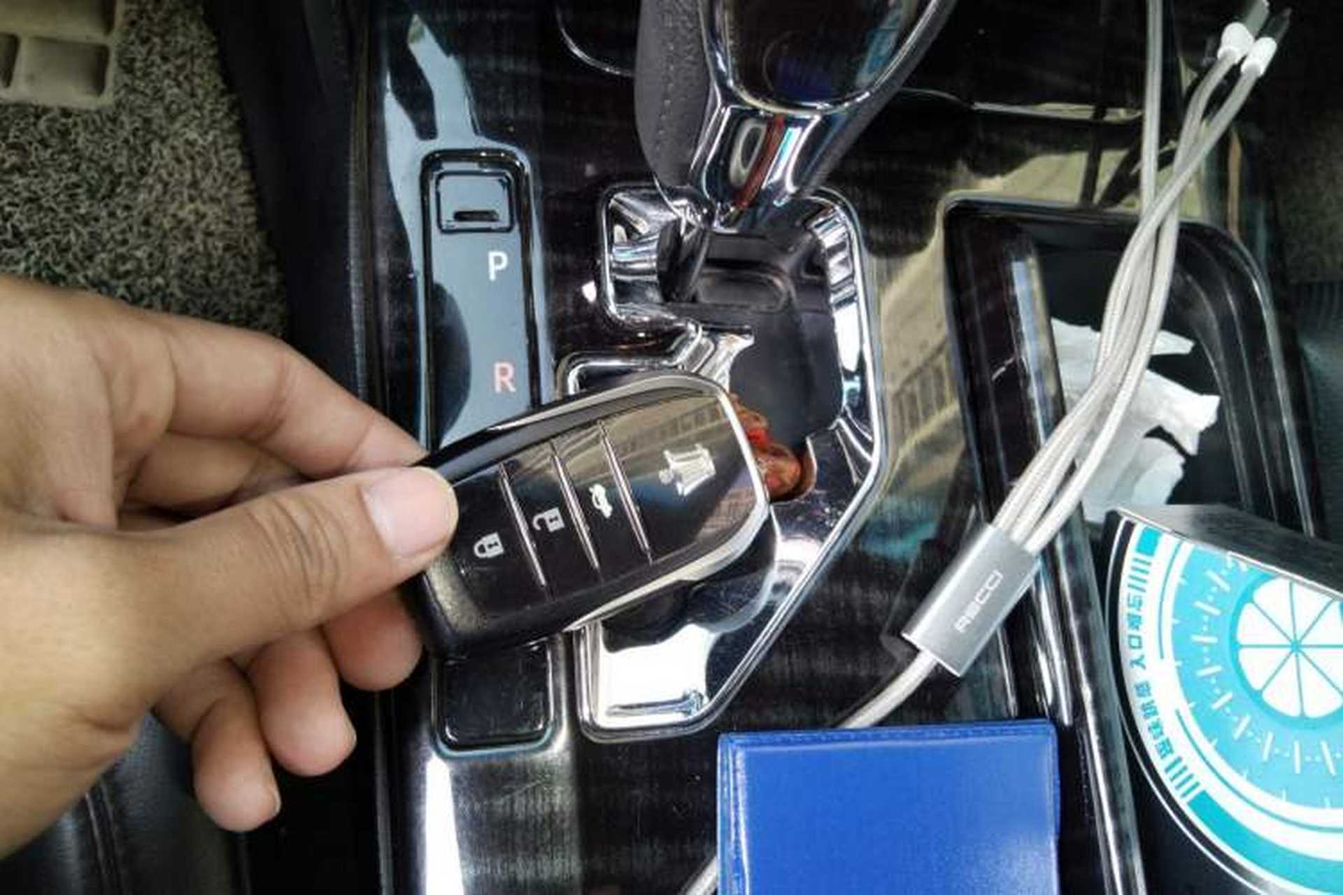 Used Toyota Crown 2015 2.5L Smart Edition Vehicle Key
