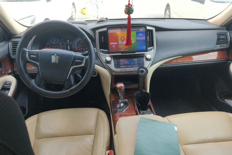 Used Toyota Crown 2015 2.5L Smart Edition Center Console