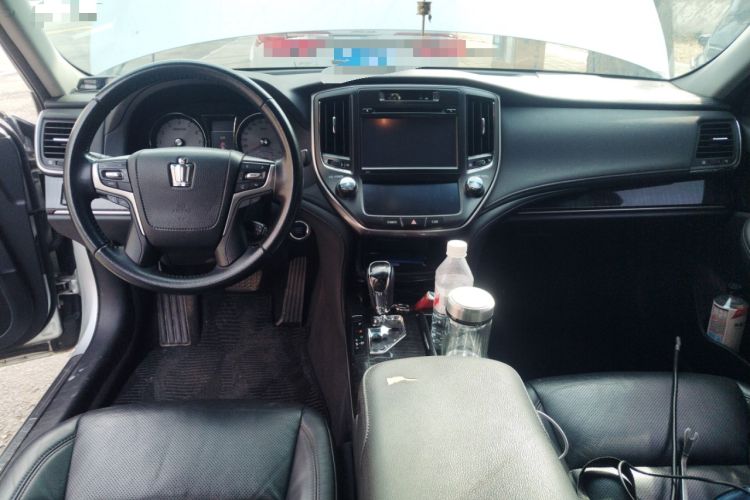 Used Toyota Crown 2015 2.5L Smart Edition Center Console