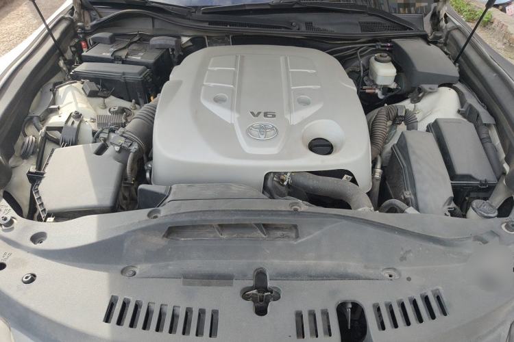 Used Toyota Crown 2015 2.5L Smart Edition Engine Bay