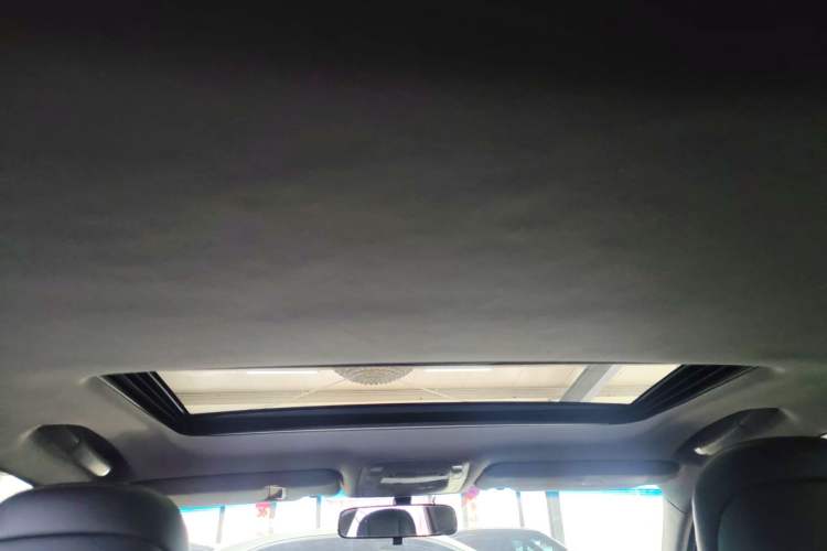 Used Toyota Crown 2015 2.0T Fashion Edition Headliner