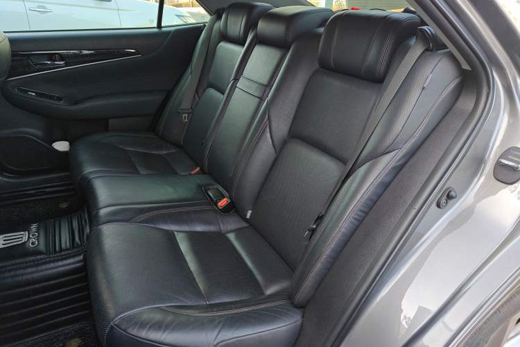 Used Toyota Crown 2015 2.5L Fashion Limited Edition Left Rear Seat