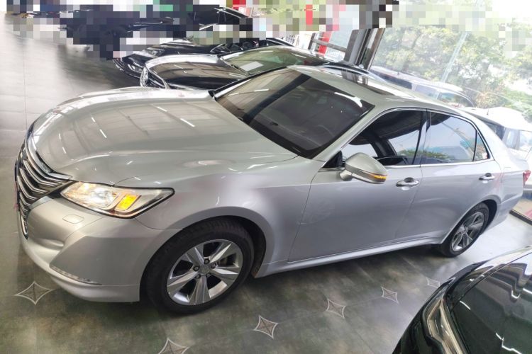 Used Toyota Crown 2015 2.0T Fashion Edition Left Side