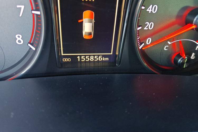 Used Toyota Crown 2015 2.5L Fashion Limited Edition Odometer Close Up