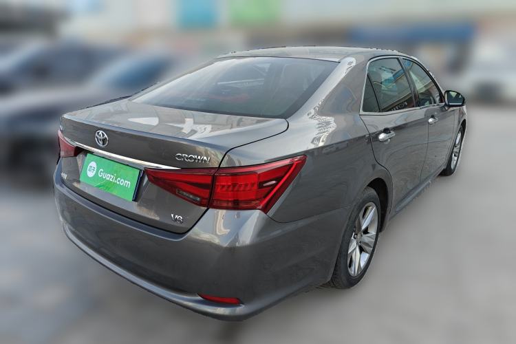 Used Toyota Crown 2015 2.5L Fashion Limited Edition Rear Right 45 Deg