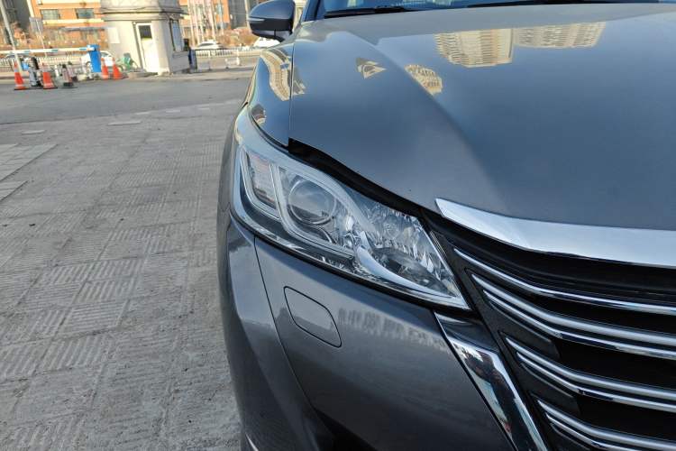 Used Toyota Crown 2015 2.5L Fashion Limited Edition Right Front Headlight
