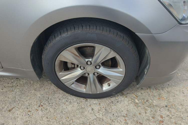 Used Toyota Crown 2015 2.5L Smart Edition Right Front Wheel Hub