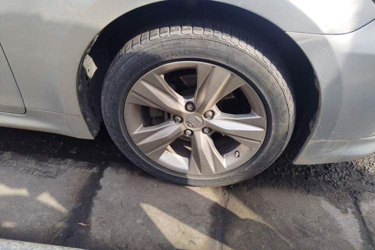 Used Toyota Crown 2015 2.5L Smart Edition Right Front Wheel Hub